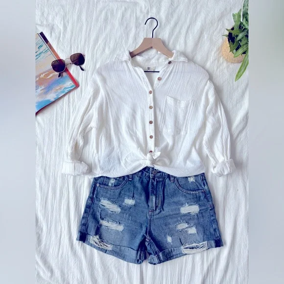 Billabong “In The Tide” White Beach Shirt - Picture 14 of 14